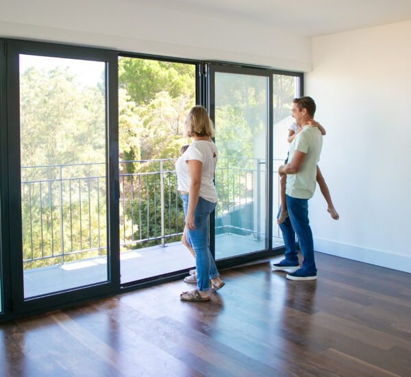 Wet Wall Panels Offer Low-Maintenance Finishes